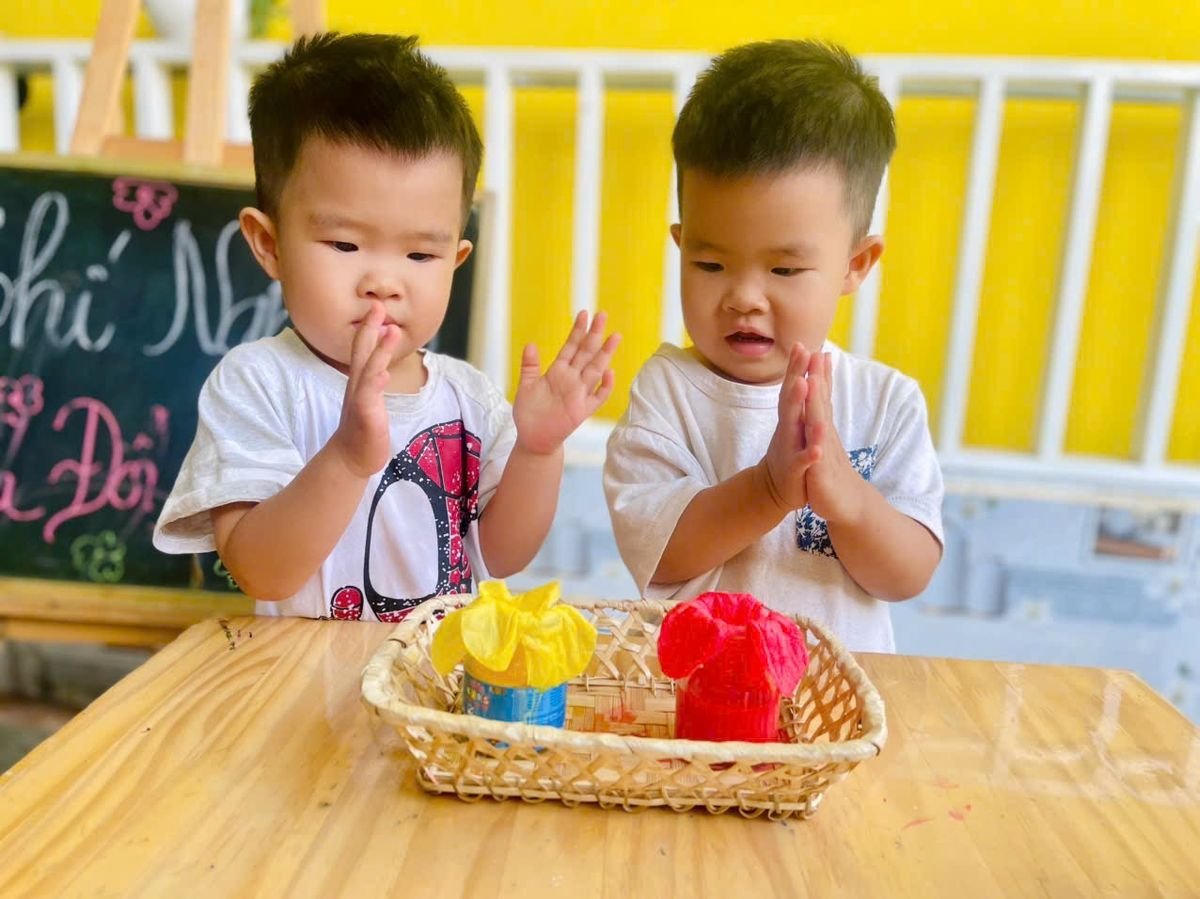 Ảnh hoạt động