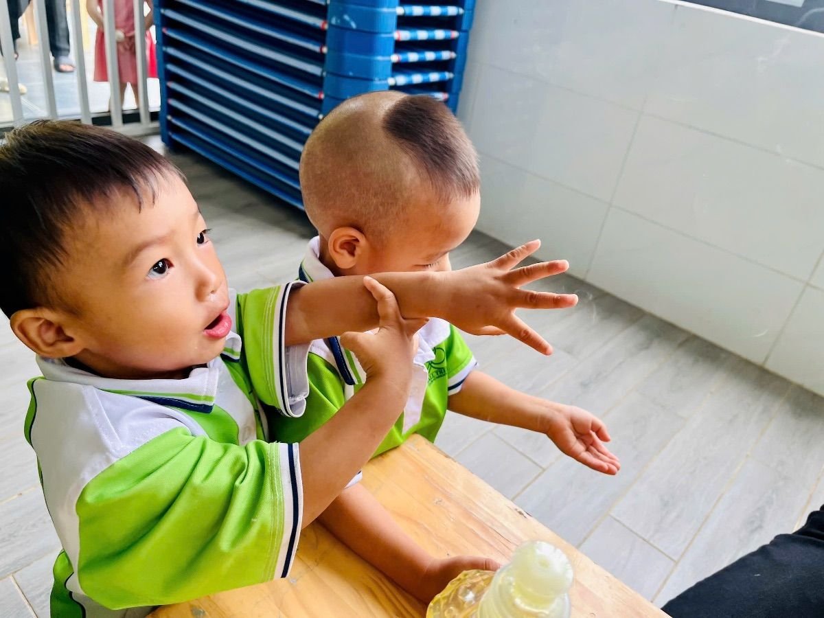 Ảnh hoạt động