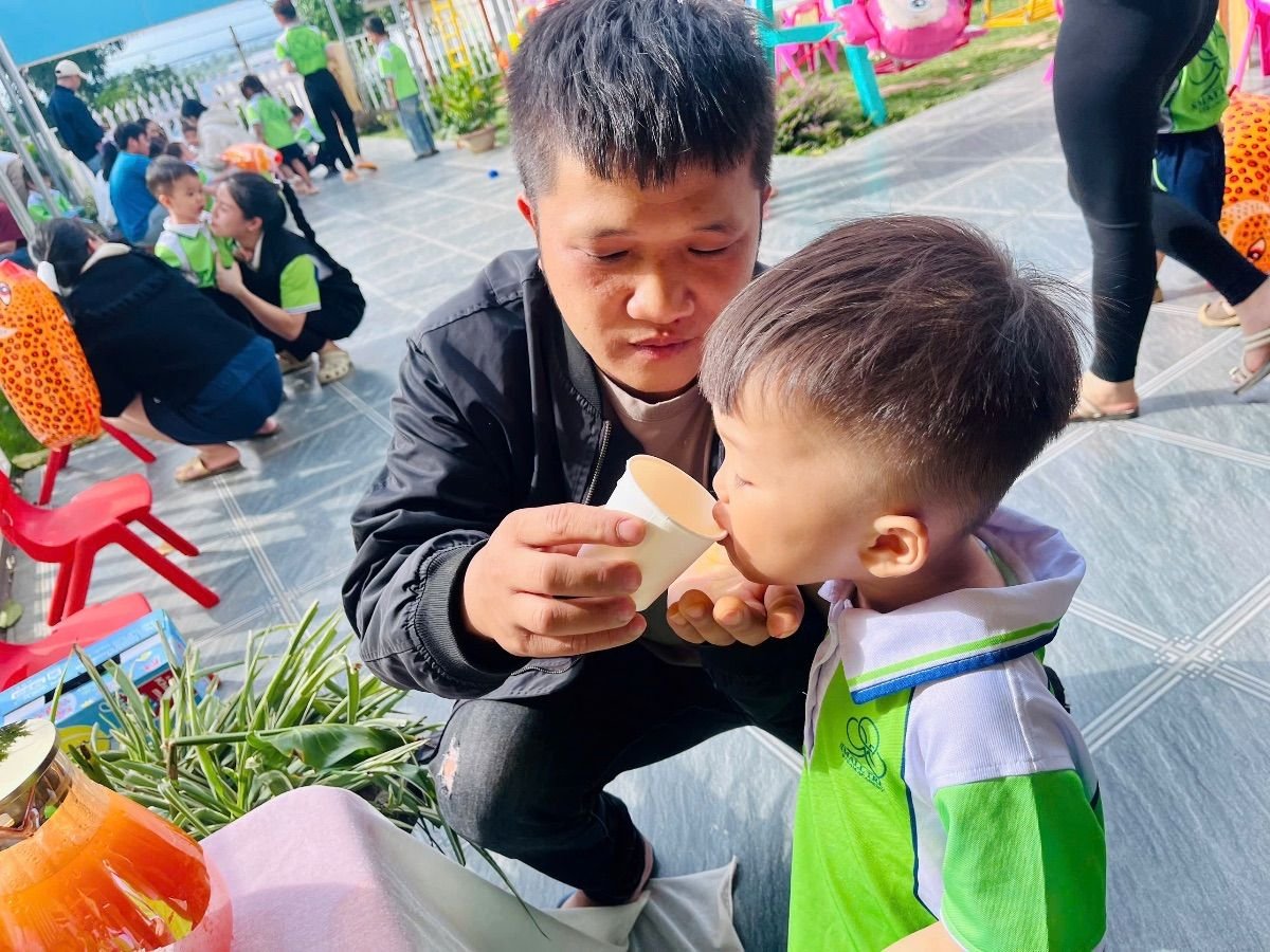 Ảnh hoạt động