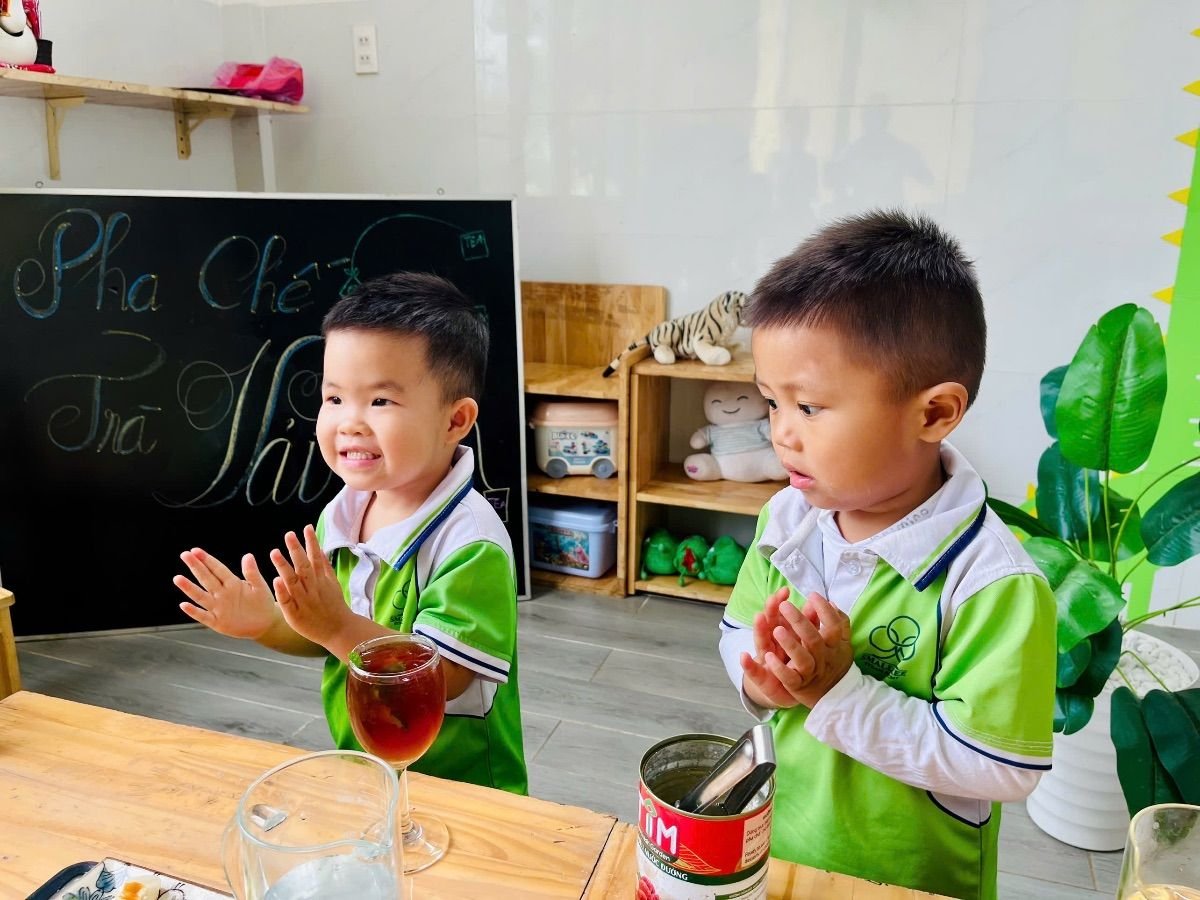Ảnh hoạt động